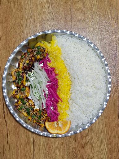 تهیه غذا و بیرون بر منصوري 