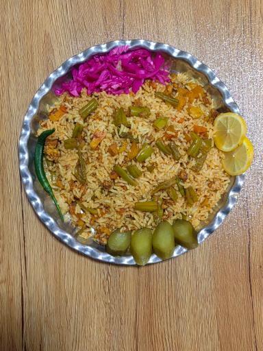 تهیه غذا و بیرون بر منصوري 