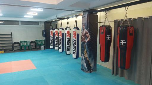 عکس باشگاه ورزشی پویش