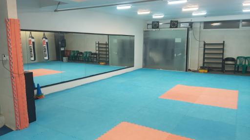 عکس باشگاه ورزشی پویش