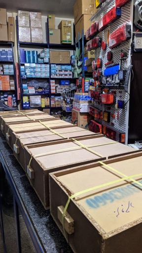 عکس فروشگاه لوازم یدکی سوئد ولوو حسن ترکاشوند