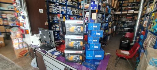 عکس فروشگاه لوازم یدکی سوئد ولوو حسن ترکاشوند