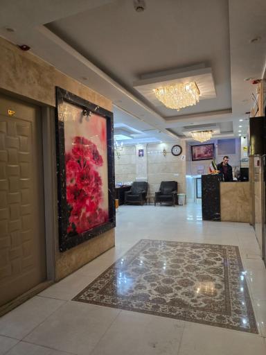 عکس هتل آپارتمان واحدیان