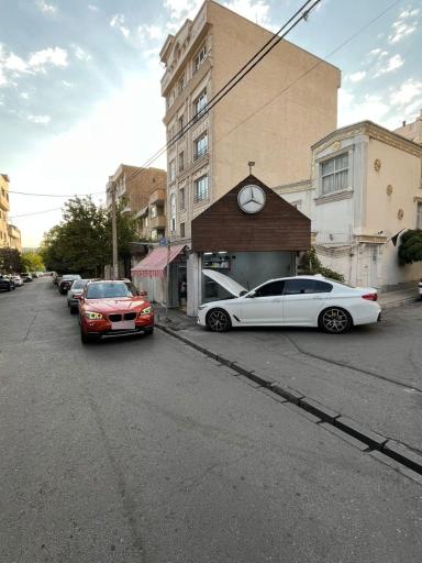 عکس خدمات خودرویی بنز سرویس 
