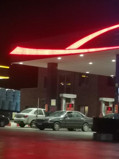 عکس پمپ بنزین
