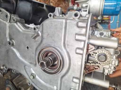 اویل پمپ قانع