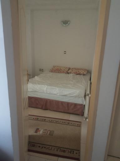 عکس هتل آپارتمان رادمهر