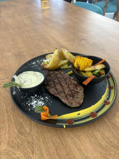 عکس کافه رستوران توسکا