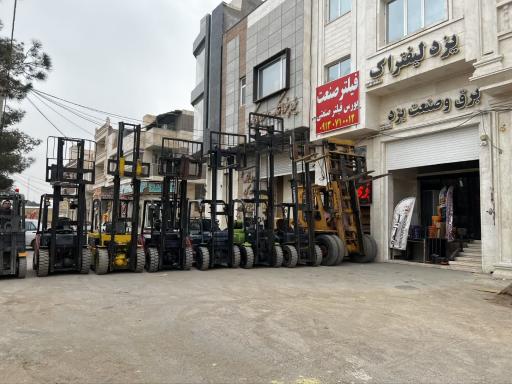 عکس یزد لیفتراک تقی زاده