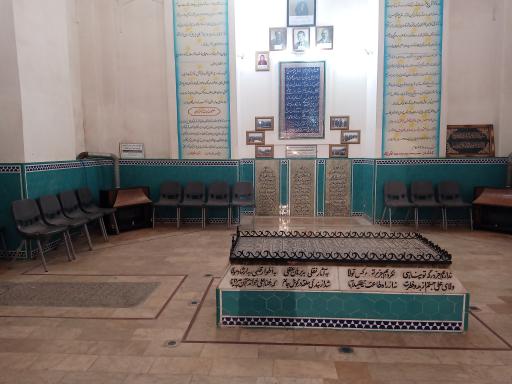 عکس مقبره خواجه تاج الدین