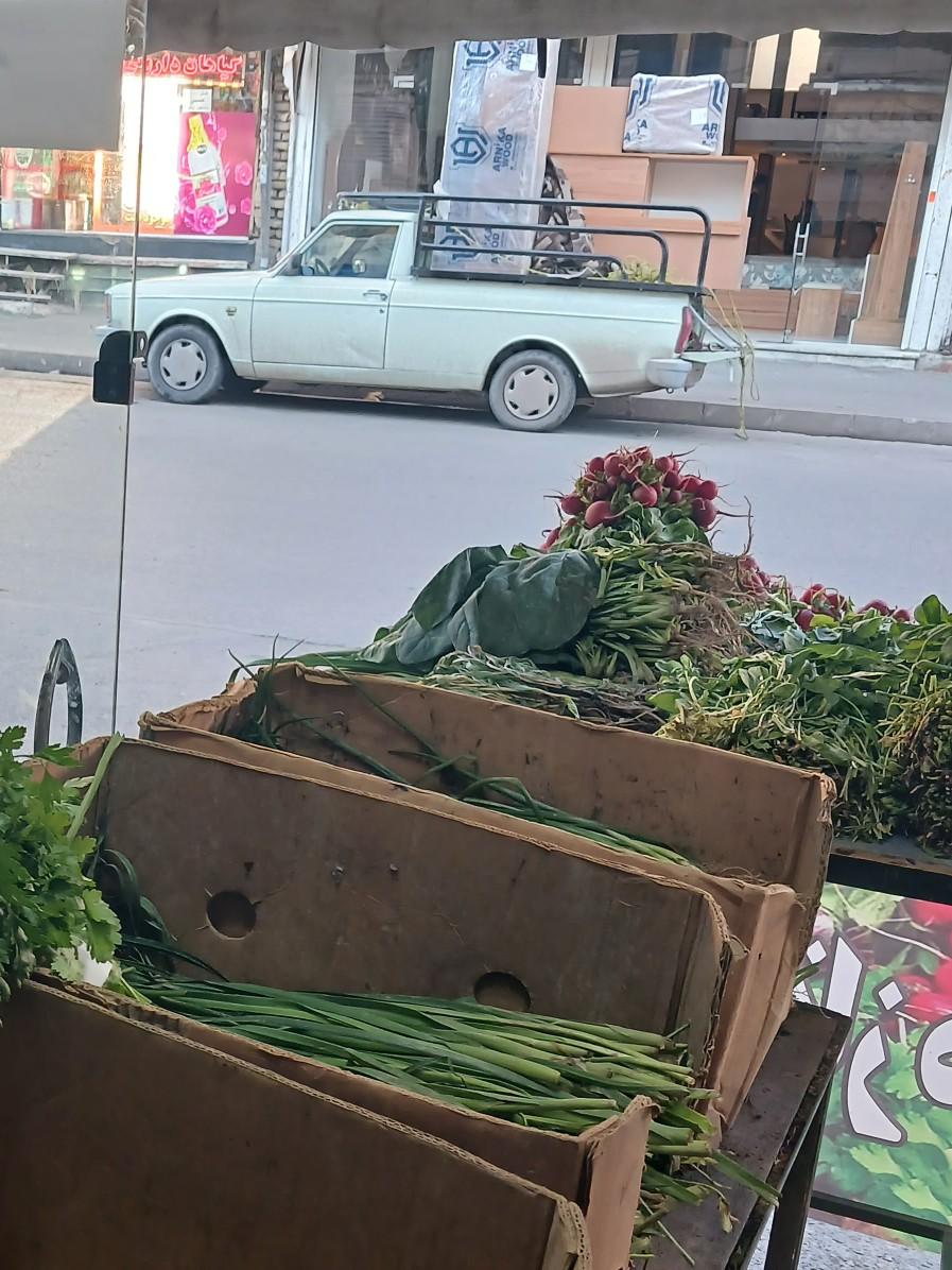 عکس سبزی و میوه فروشی یوسفی