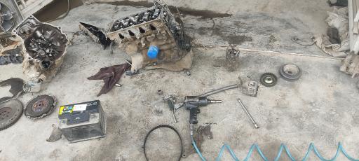 عکس مکانیکی و تنظیم موتور بدراق نژاد