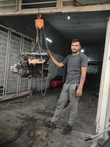 عکس مکانیکی و تنظیم موتور بدراق نژاد