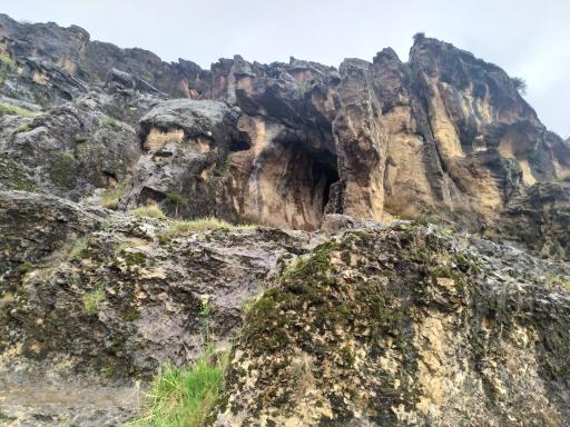 عکس غار باستانی قَمری