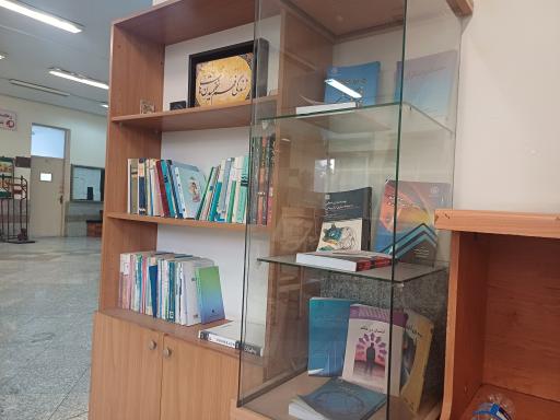 عکس دانشکده ریاضی و علوم کامپیوتر