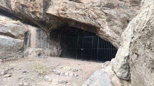 عکس غار باستانی قَمری