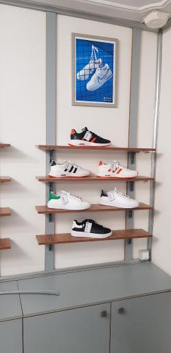 عکس کتونی جفت پوش