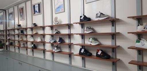 عکس کتونی جفت پوش