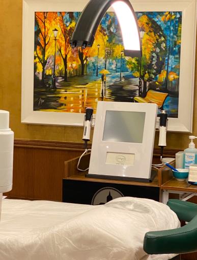 عکس کلینیک لیزر و زیبایی لنست