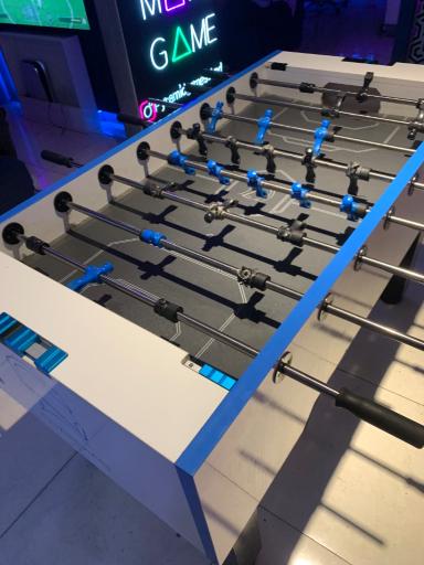 عکس پیرامید گیمز