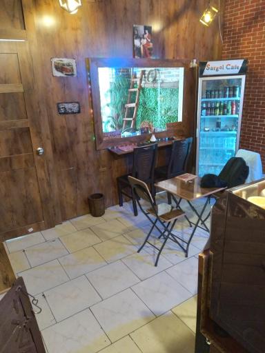 عکس کافه کافئین