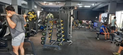 عکس باشگاه بدنسازی رایکا