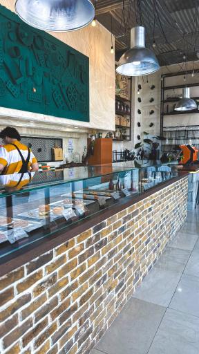 عکس کافه قنادی هِل