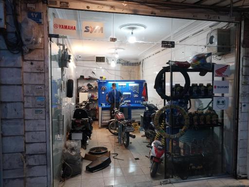 عکس تعمیرگاه موتور سیکلت عرفان