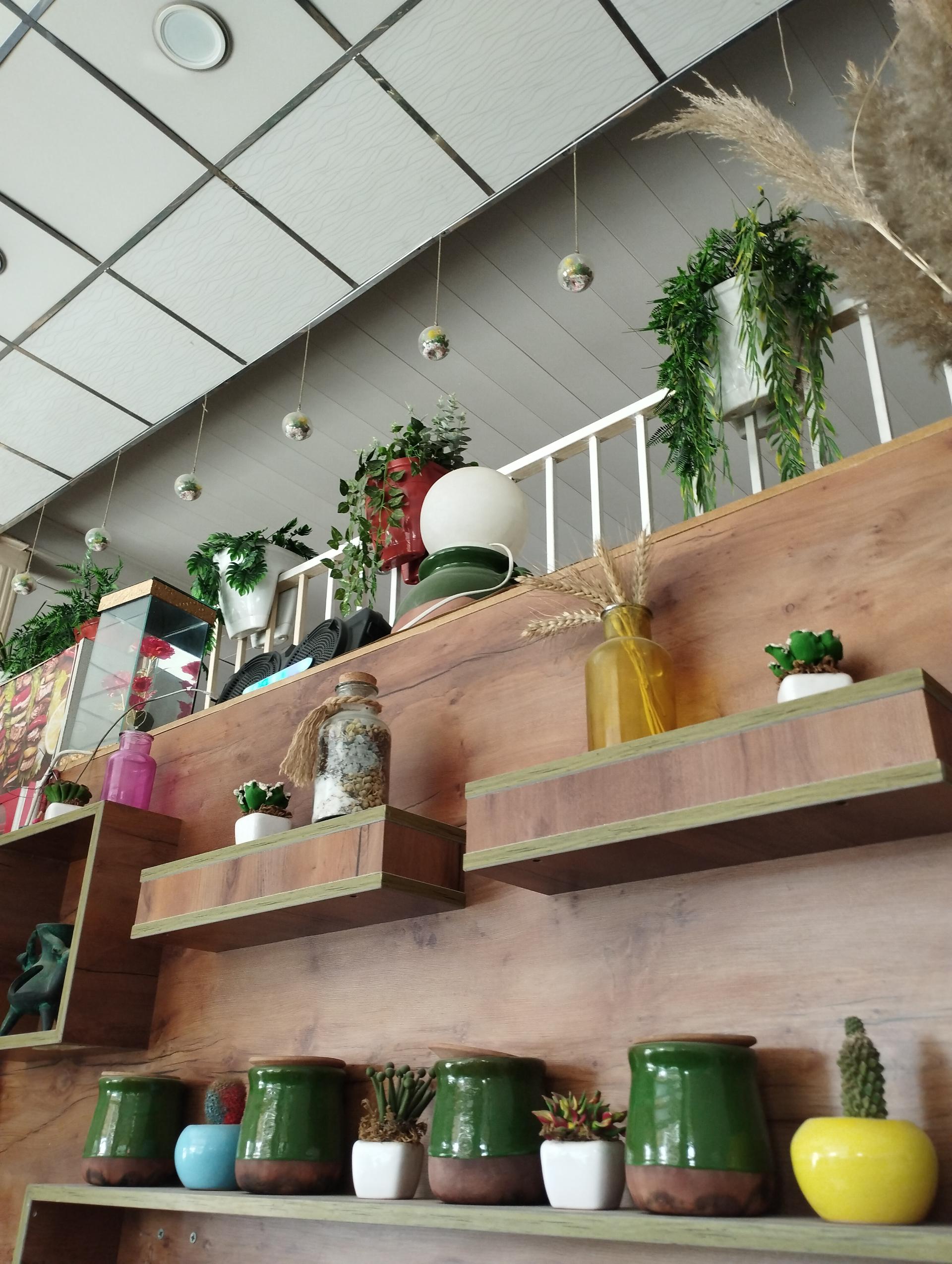 عکس غذاخوری بردستانی