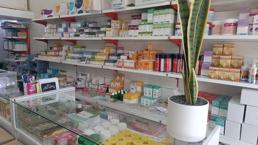 عکس داروخانه دامپزشکی دکتر حیدرزاده 