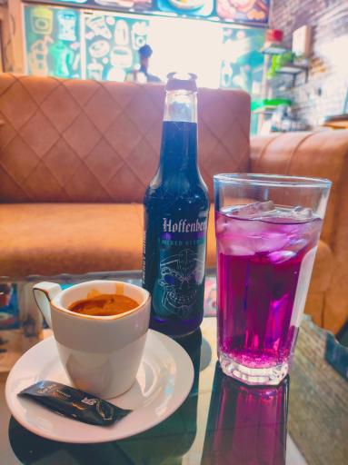 عکس کافه مکث 