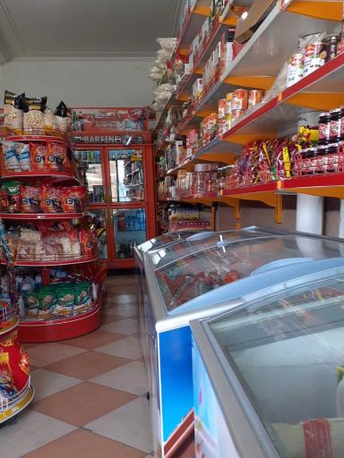 عکس فروشگاه مواد غذایی تمشک