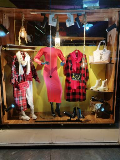 عکس بوتیک لارا