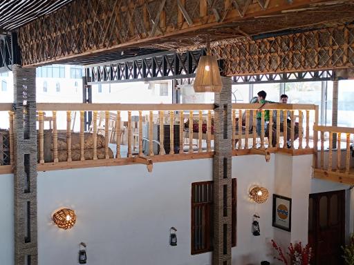 عکس رستوران سنتی لابستر (کاریز)