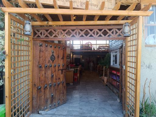 رستوران سنتی لابستر (کاریز)