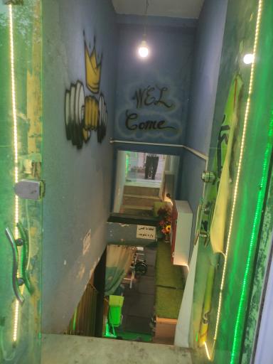 عکس باشگاه پرورش اندام برادران رستمی