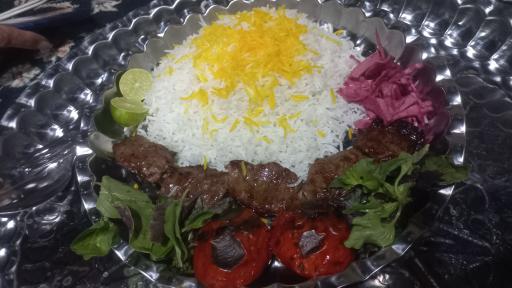 عکس رستوران باغچه هامین