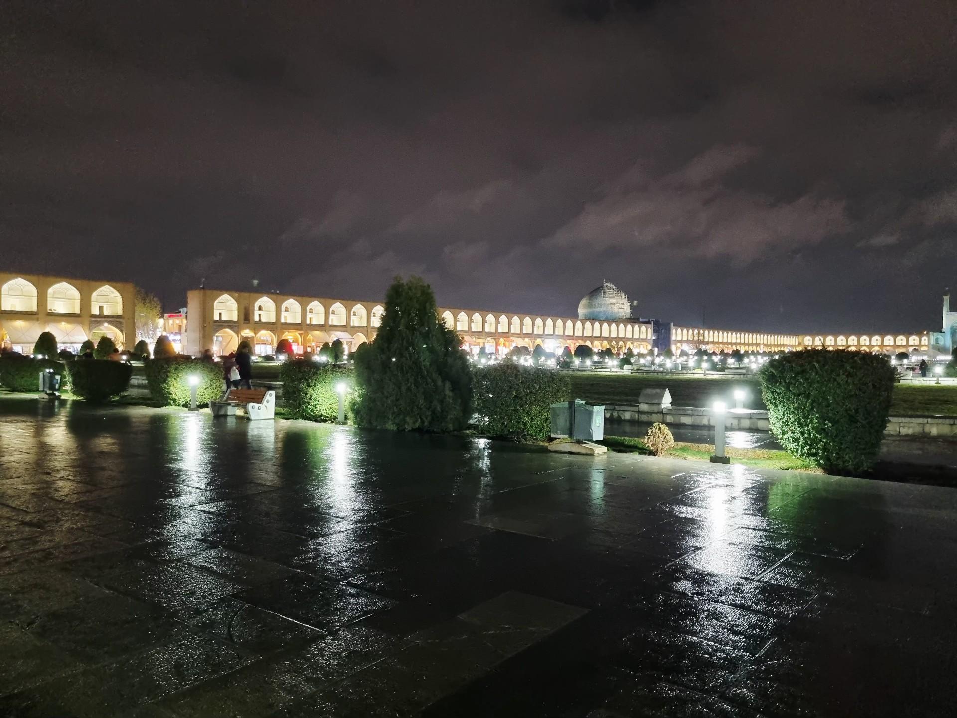 عکس زمین چوگان میدان نقش جهان 