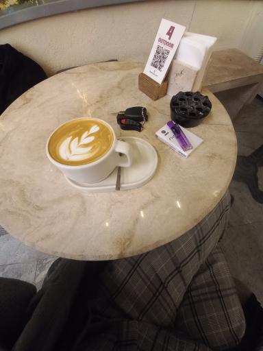 عکس کافه رزالین 