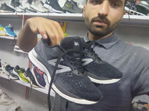 عکس کفش و لباس استوک اسدی