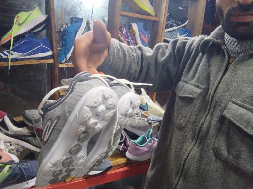 عکس کفش و لباس استوک اسدی