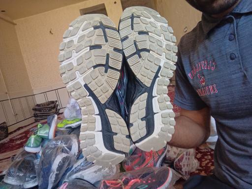 عکس کفش و لباس استوک اسدی