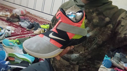 عکس کفش و لباس استوک اسدی