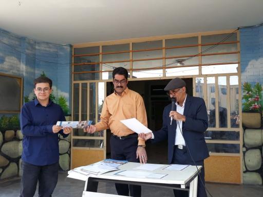 عکس دبیرستان نمونه دولتی شیخ کلینی