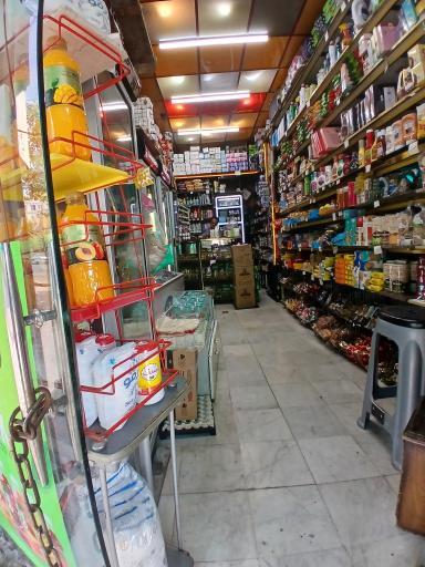 عکس سوپر مارکت غزاله 