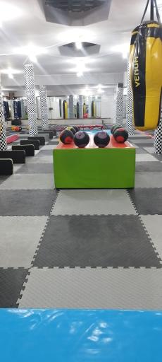 عکس باشگاه ورزشی شهدای پاوا 