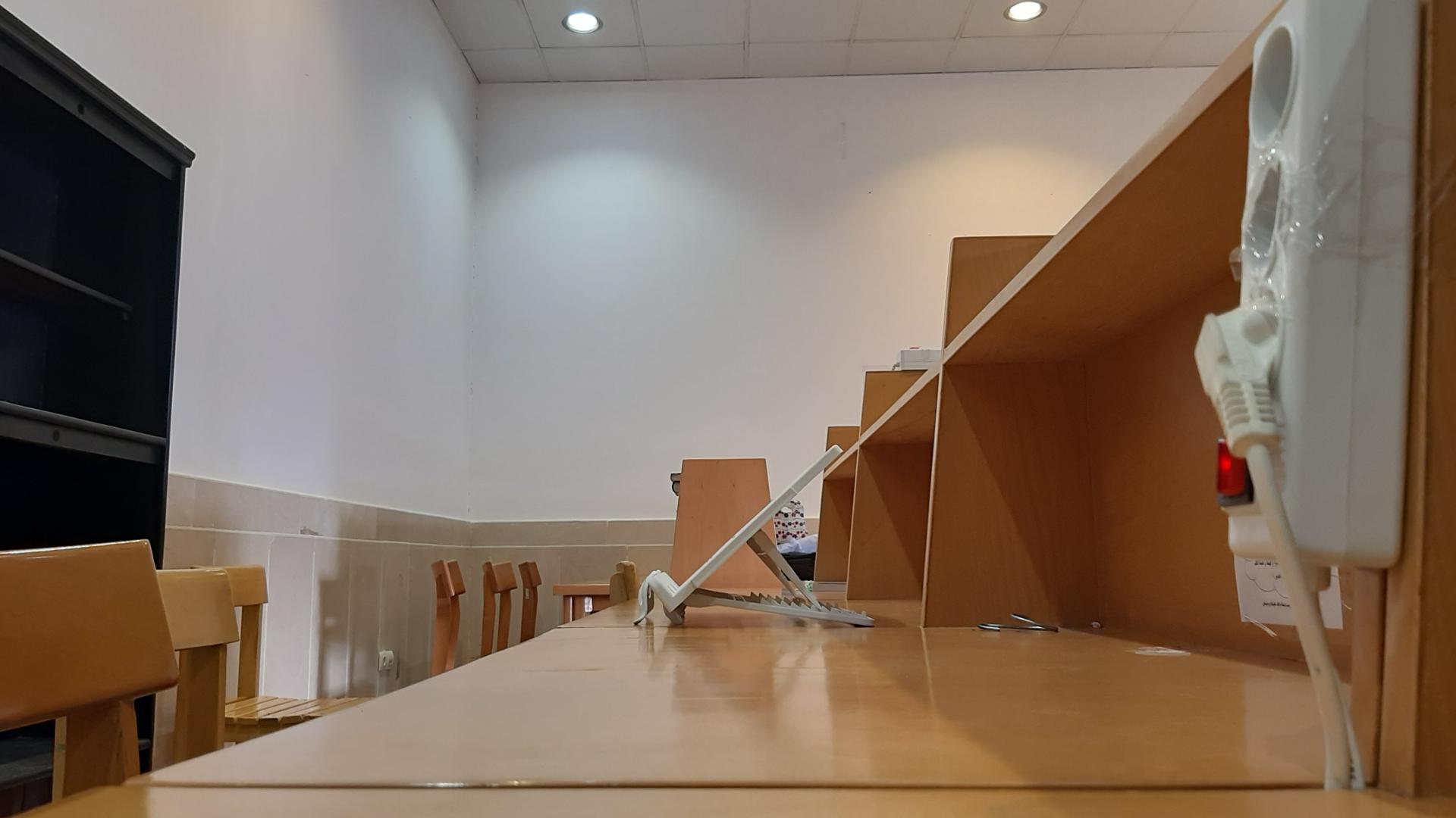 عکس کتابخانه مسجد حضرت زینب