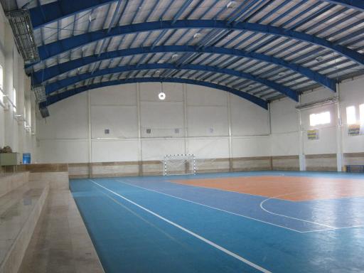 عکس سالن ورزشی شهدای گورت