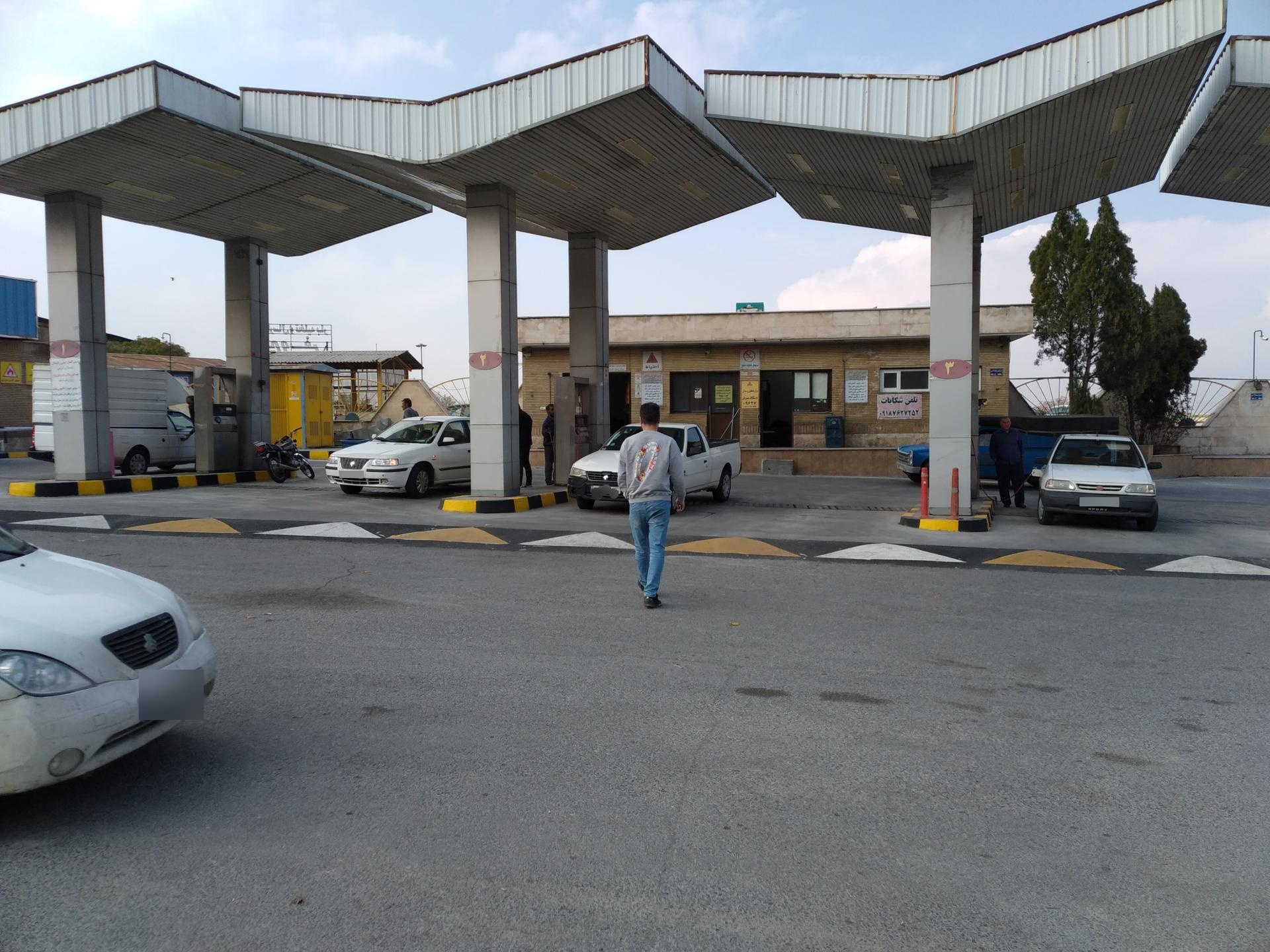 عکس پمپ گاز CNG