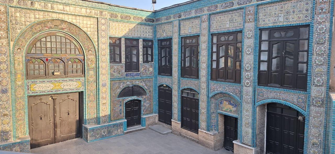 عکس تکیه معاون الملک